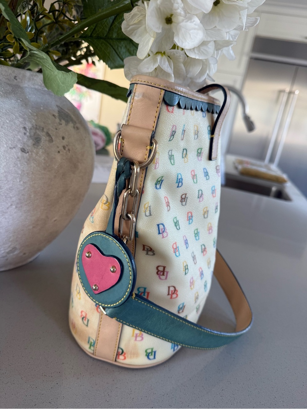 Dooney & Bourke vintage color monogram shoulder bag - Picture 7 of 15